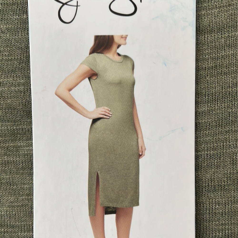 NWT! Jessica Simpson Green Knit Dress. Size LG